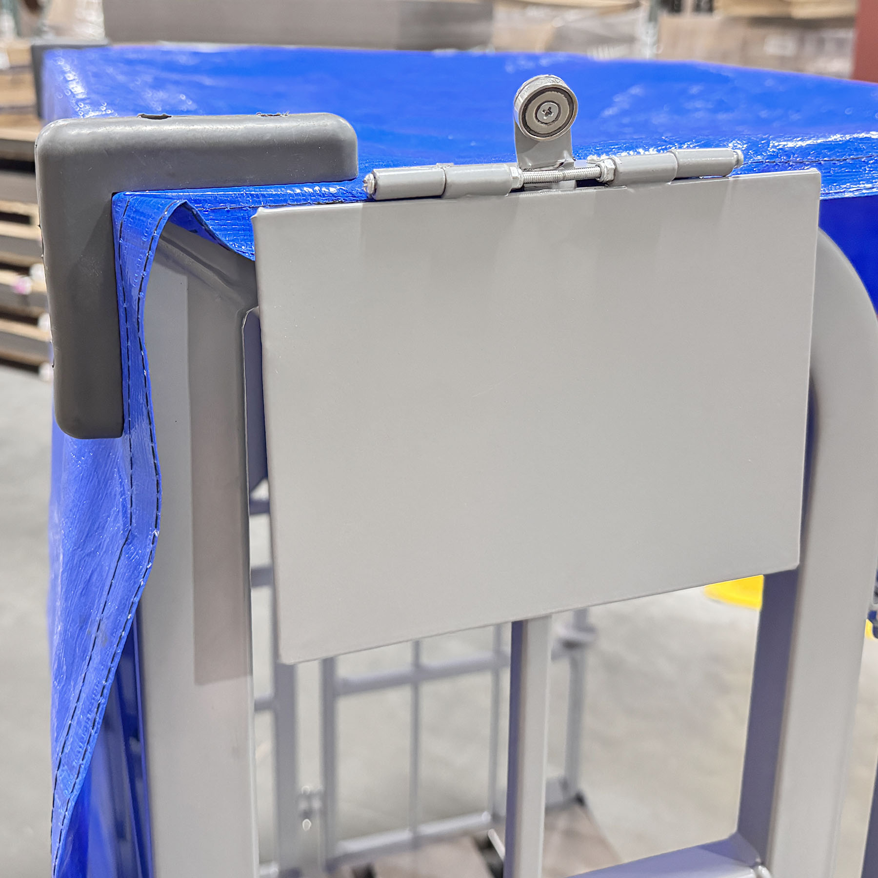 Utility Cart Transport Cart Baggage Cart Handling Trolley Conveyance Cart Logistics Cart Transport Trolley Warehouse Cart Service Cart Industrial Cart Load Carrier Hauling Cart Carrying Cart Freight Cart Transfer Cart Shuttle Cart Rolling Cart Handling Dolly Cargo Cart Movable Cart Stock Cart